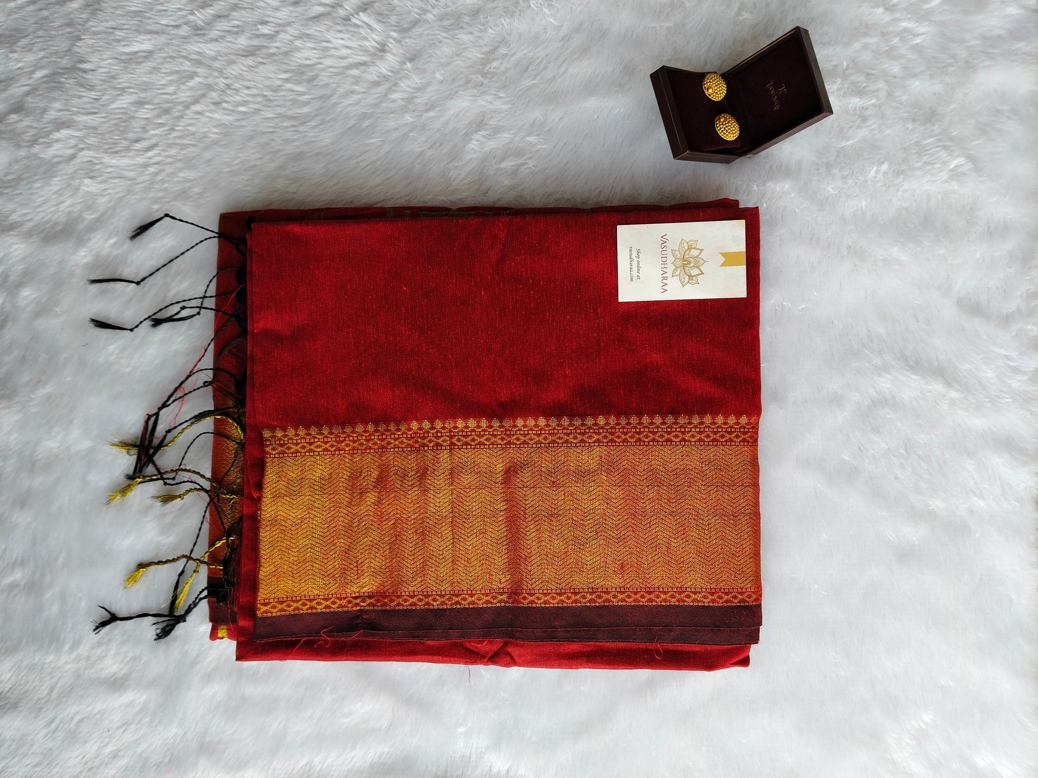 Maheshwari Silk, Red